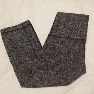 Lululemon wunder under crop leggings (high rise)